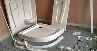 Установка и монтаж душевых кабин от 4190 руб. в зиме - СантехДомЗма
